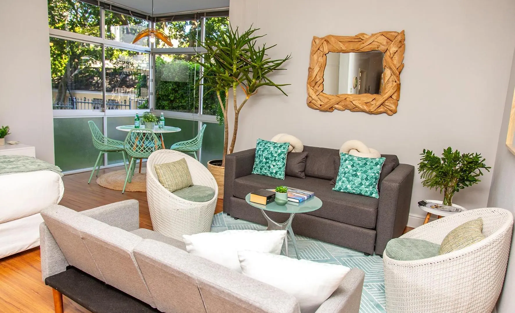 Modern Family Studio In Green Point With Parking & Pool Cape Town 0*,  Güney Afrika