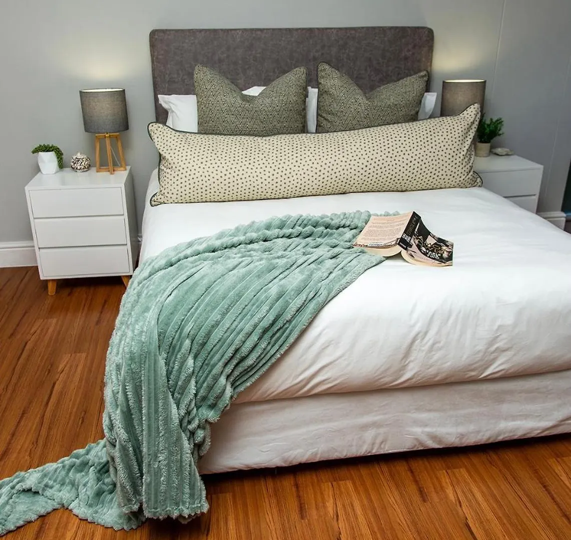 Daire Modern Family Studio In Green Point With Parking & Pool Cape Town